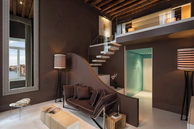 Grand, Bi Level, Superior, Suite, King Bed, Canal View، Sina Centurion Palace 4/6