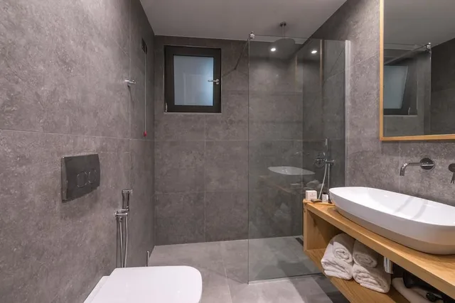 جناح بإطلالة على البحر بشرفة بغرفتي نوم، Glow Boutique Hotel & Suites 2/4