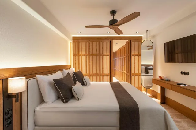 جناح بإطلالة على البحر بشرفة، Avantgarde Refined Yalikavak Hotel 1/5