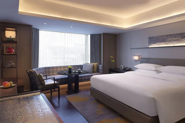 غرفة كلوب بسرير كينج، Grand Hyatt Hangzhou 1/3