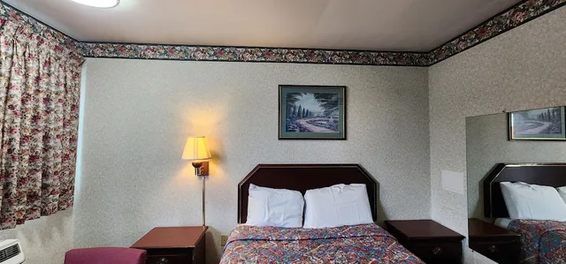 غرفة بسرير كينج للمدخنين، Turnpike Motel Richmond VA by Hotel O US 60 2/4