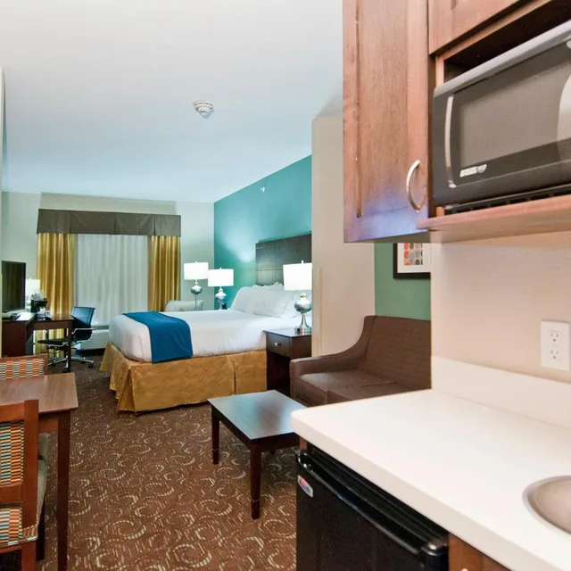 جناح بغرفة نوم واحدة لذوي الإعاقة، Holiday Inn Express Suites San Antonio Se By At T Center 2/2
