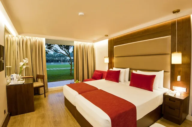 غرفة ديلوكس بسريرين منفصلين بحوض استحمام، Pegasus Reef Hotel 3/10