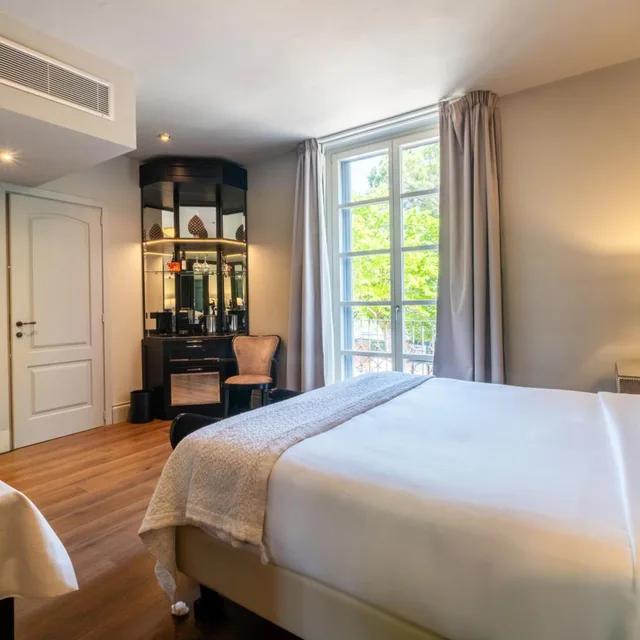 غرفة ديلوكس بسرير مزدوج بشرفة، HOTEL VANNUCCI 1/5