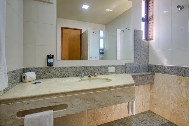 غرفة ديلوكس مفردة بسريرين منفصلين مع أريكة، Slaviero Hotel Londrina Flat 9/10