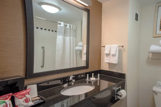 غرفة بسريرين كوين، Fairfield Inn And Suites Knoxville East 8/10