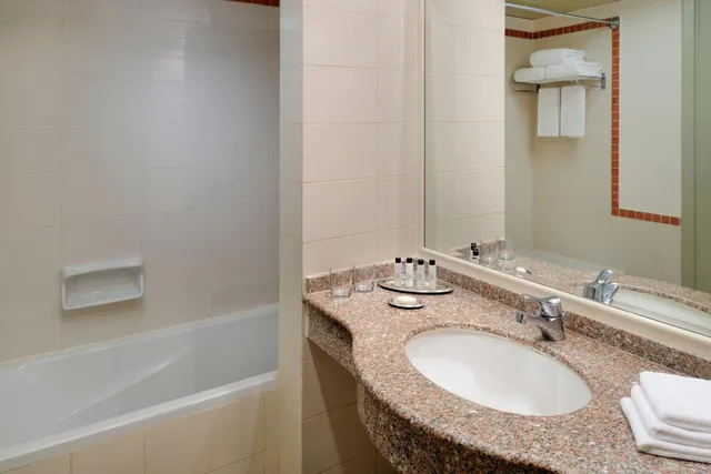 Standard, 2 Double Beds, Mountain Side, Garden View، Naama Bay Promenade Beach Resort 9/9