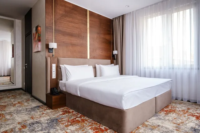 غرفة سوبيريور بسرير كينج، Grand Mildom Hotel 1/4