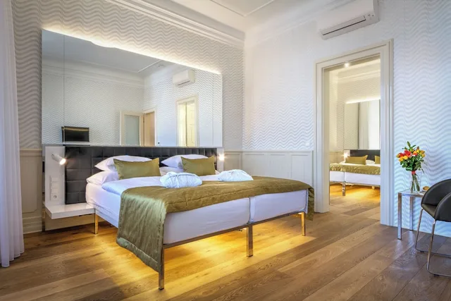 غرفة ديلوكس رباعية بسريرين كوين، Hotel Golden Star 2/8