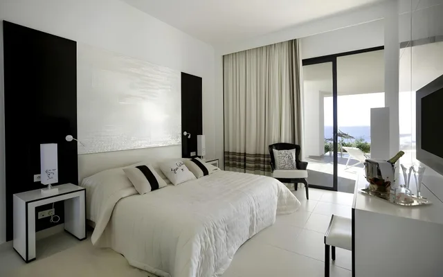 Legend, Suite, King Bed, Ground Floor, La Badira - Adults Only 1/1