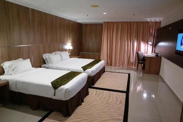 Bw, Triple, 1 King and 1 Single Beds, Sfera Hotel 3/3