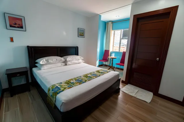 غرفة ديلوكس بسرير مزدوج، One Averee Bay Hotel 1/1