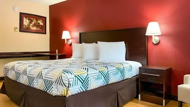 غرفة قياسية بسرير كينج، Motel6 Atlanta Smyrna / Ballpark 5/10