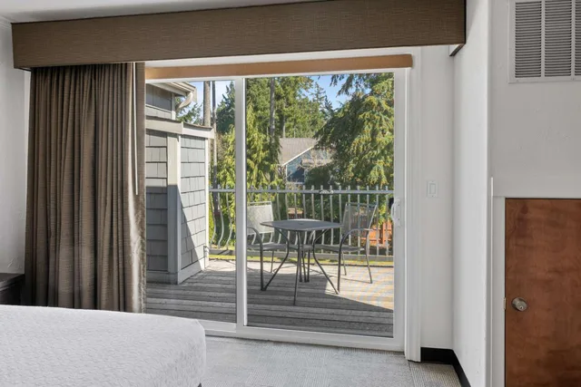 Suite, King Bed, Sofa, Balcony, Kitchenette, Best Western Wesley Inn & Suites 3/5