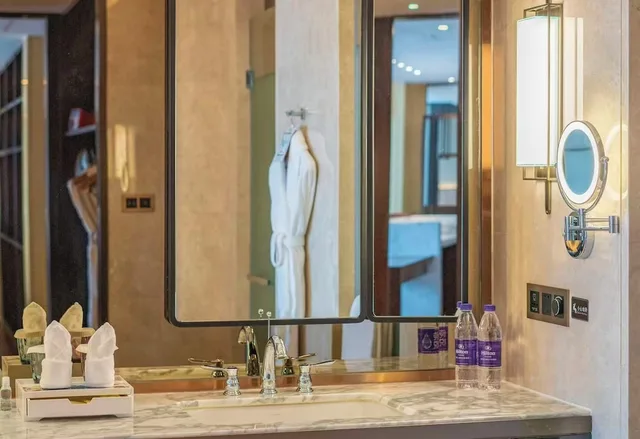 Deluxe, Twin Beds, with View, Hilton Fuzhou 6/7