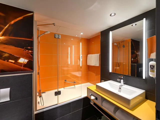 غرفة قياسية بسرير مزدوج، Mercure Hotel Koeln West 8/9