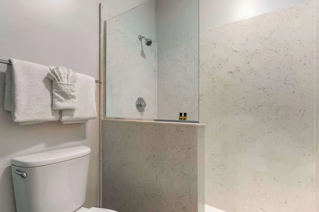 جناح بسرير كينج، Best Western Plus All Suites Inn 3/3