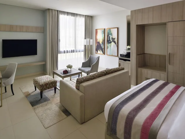 Superior, King Bed, City Side، موفنبيك التحلية جدة(Movenpick Hotel Tahlia Jeddah) 6/9