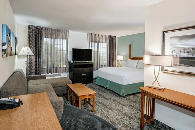 جناح استوديو بسرير كوين بمطبخ، Staybridge Suites Austin Round Rock 1/2