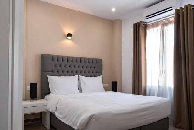 استوديو سوبيريور، Tristhenia Hotel 3/10