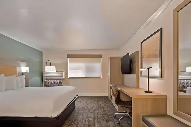 غرفة داخلية بسرير كينج، Comfort Inn Hayward - Oakland South 3/7