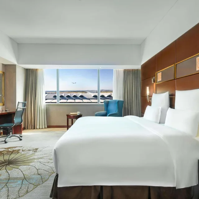 غرفة ديلوكس بسرير كينج بإطلالة، Pullman Guangzhou Baiyun Airport Hotel 4/8
