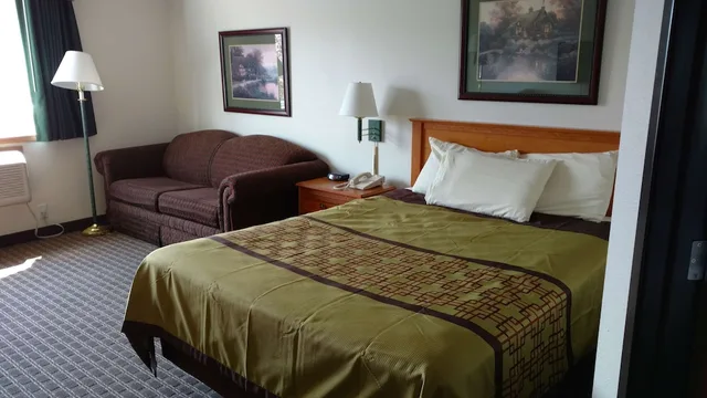 Room, Queen Bed, Accessible, Americas Best Value Inn Annandale 5/5