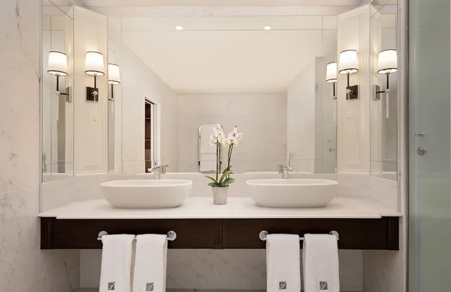 1 Bedroom, Fairmont, Suite, King Bed، Fairmont Windsor Park 5/8