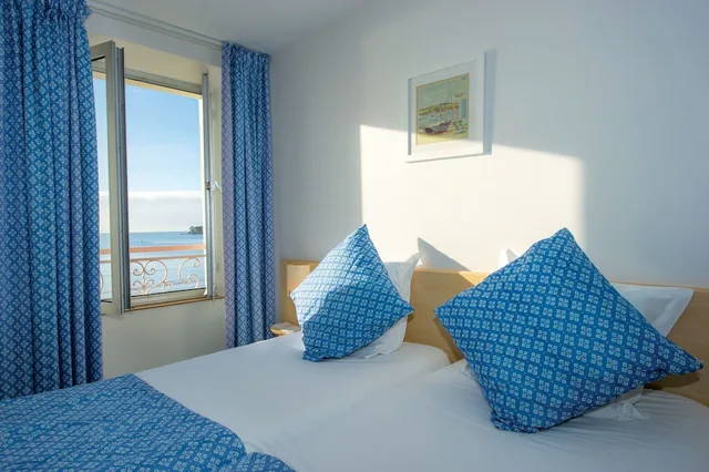 Comfort, Twin Beds, Sea Side, on the Side, Hotel Vacances Bleues Villa Caroline 2/3