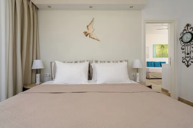 Executive, Suite, 1 Double and 3 Single Beds, Hot Tub، Mitos Suites 2/10