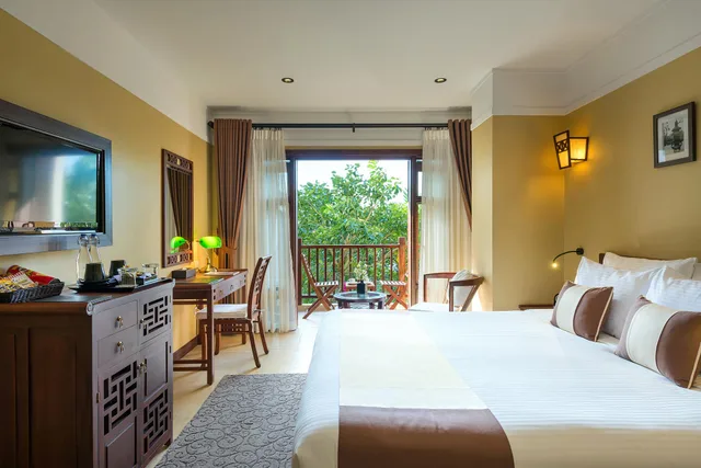 Super, Deluxe, Balcony, Classic Wing، La Siesta Resort Spa Hoi An 1/2