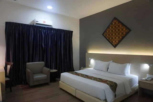 Deluxe, Kingston Hotel 25 at Summit Signature Batu Pahat 3/4