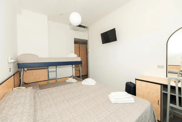 غرفة رباعية، Hotel Saint Louis 2/8