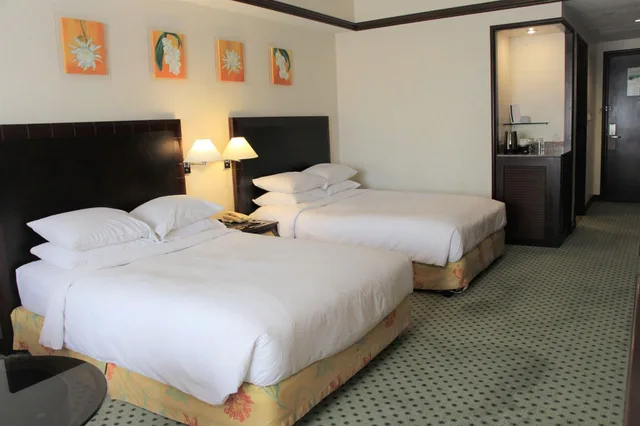 غرفة ديلوكس بسرير مزدوج، Miri Marriott Resort And Spa 2/6