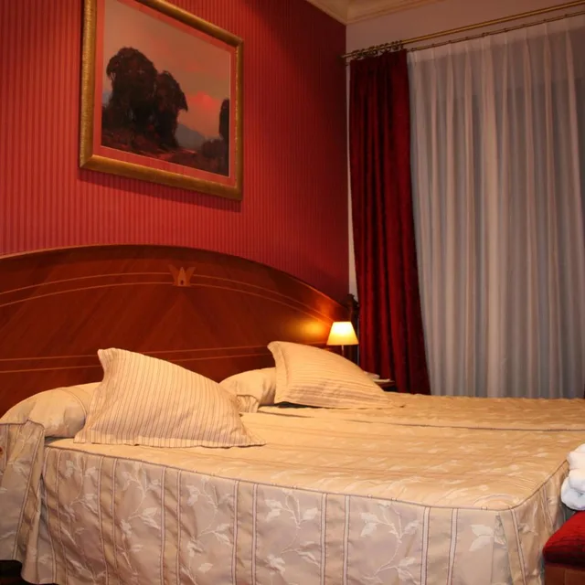 Room, Double Bed, Hotel Palacio De La Magdalena 1/10