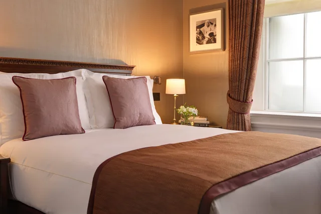 جناح رئاسي بغرفتي نوم، Shelbourne Hotel 1/6