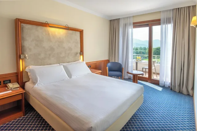 غرفة قياسية بسريرين منفصلين بشرفة، Galzignano Resort Terme & Golf - Hotel Splendid 1/5