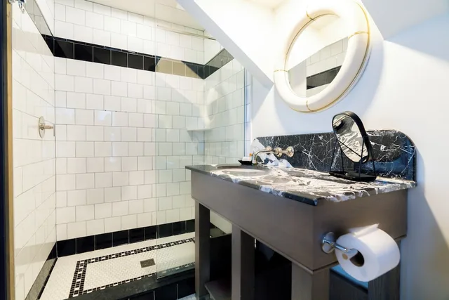 غرفة بريميوم بسرير كينج، Hotel Ginger 10/10