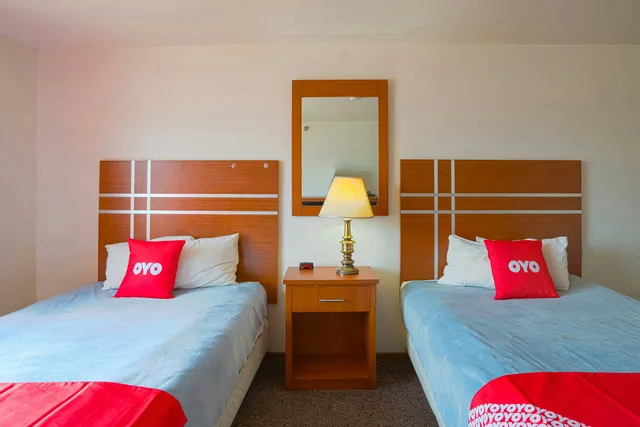 غرفة بسريرين مزدوجين لذوي الإعاقة، OYO Hotel Redwood Falls near Jackpot Casino 3/8