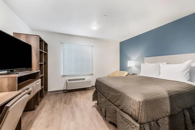 غرفة كلاسيكية بسرير كوين لذوي الإعاقة، WoodSpring Suites Charlotte - University Research Park 1/5