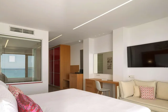 Diamond, Suite, King Bed, Beach Front، High Beach Resort & Spa 7/10