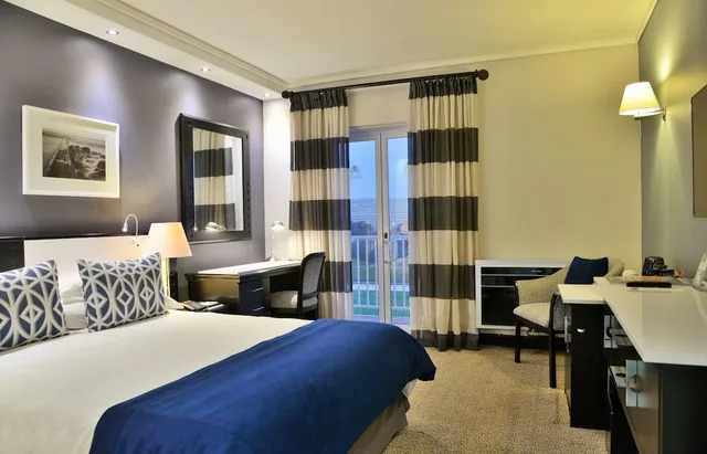 غرفة ديلوكس بسرير مزدوج، The Commodore Hotel 2/10