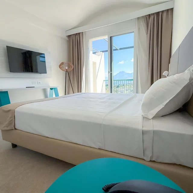 Superior, Double or Twin Bed, Terrace, Torre Normanna 2/8