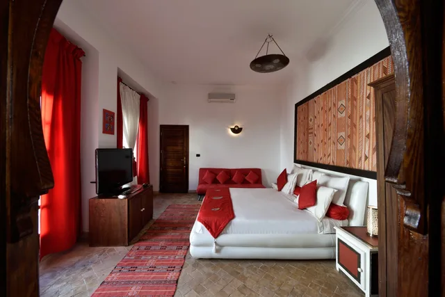 جناح بسرير مزدوج، Riad Les Ammonites 2/5