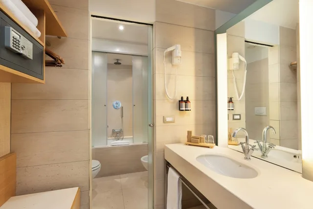 غرفة سوبيريور بسرير مزدوج، Precise House Mantegna Roma 3/3
