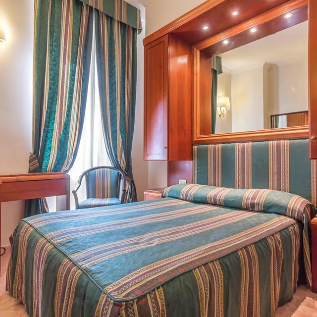 غرفة قياسية بسرير مزدوج أو سريرين منفصلين، Raeli Hotel Luce 5/10