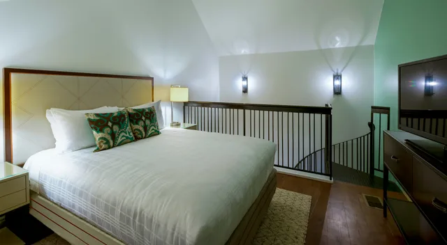 جناح، Hotel Indigo Savannah Historic District 1/3