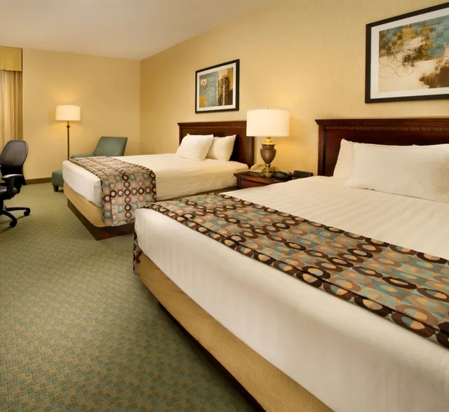 Upgrade, Efficiency, Suite, 2 Queen Beds, Accessible، Prado Hotel 1/3