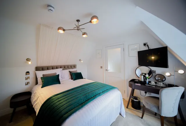 Prince, Double Bed، The Strand Hotel 5/7
