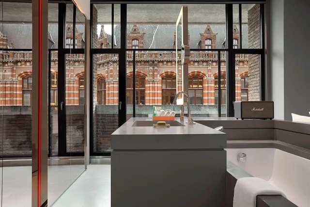Exchange, Premier, Suite, King Bed، W Amsterdam 10/10